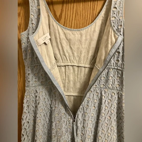Ann Taylor Loft Pale Blue Eyelet lace fit and flare dress Women’s Size 6 - Picture 8 of 8
